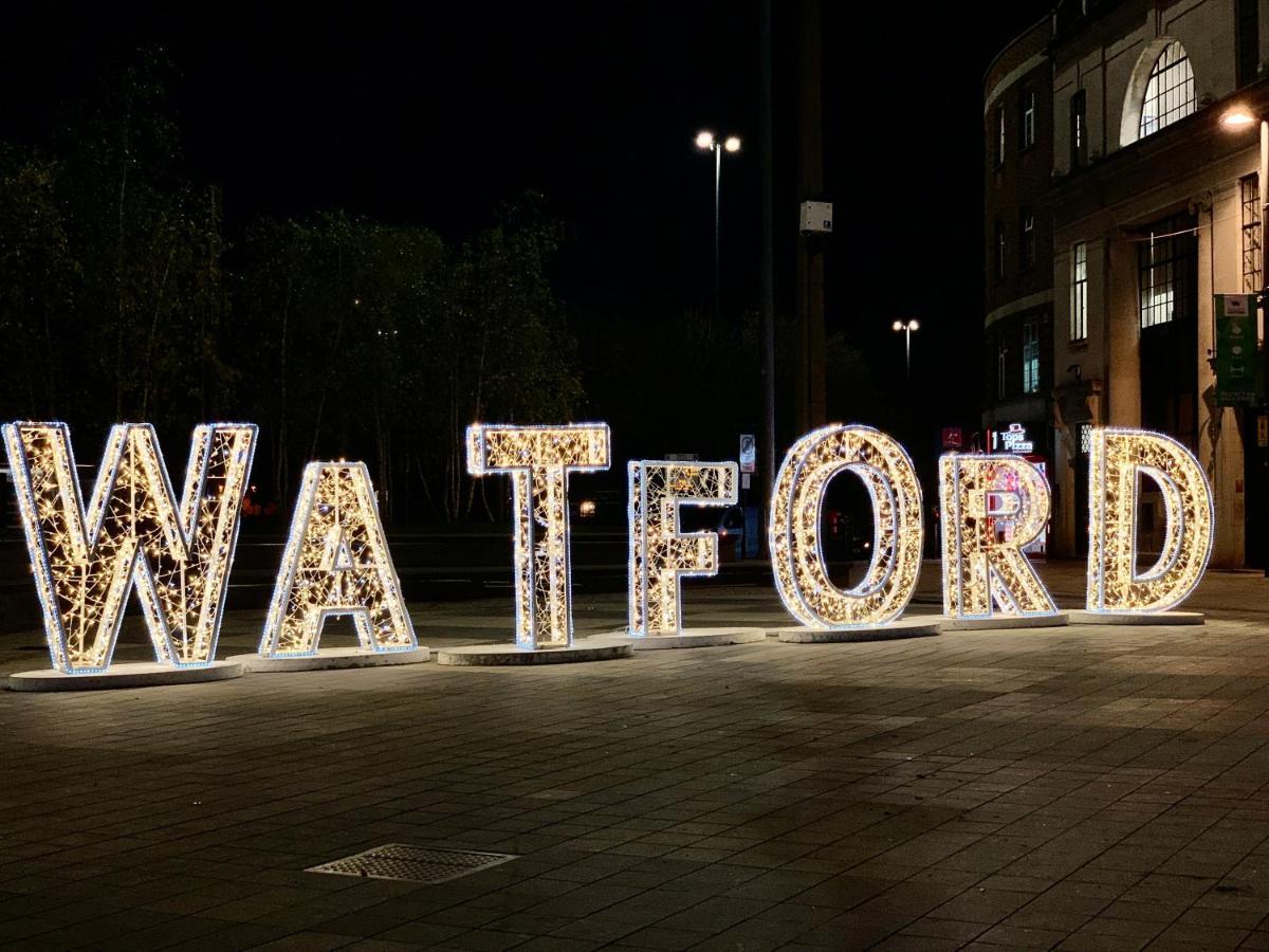 Watford & Bushey Stays Eksteriør billede